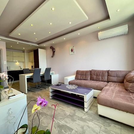 Апартамент Чаролит / Apartment Charoite ブルガス エクステリア 写真
