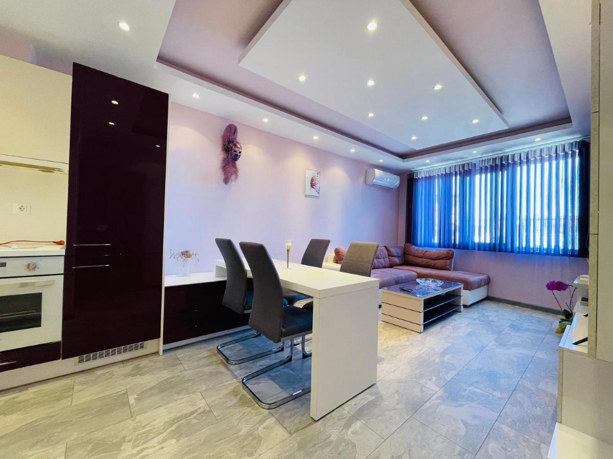 Апартамент Чаролит / Apartment Charoite ブルガス エクステリア 写真