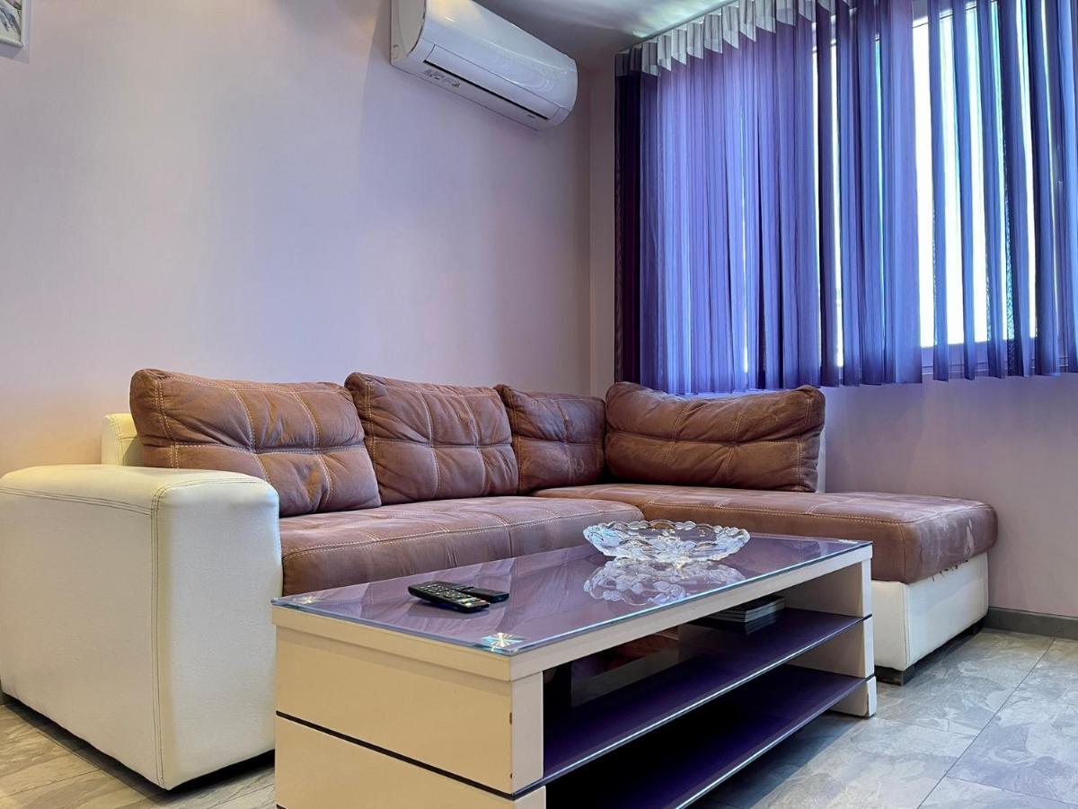 Апартамент Чаролит / Apartment Charoite ブルガス エクステリア 写真